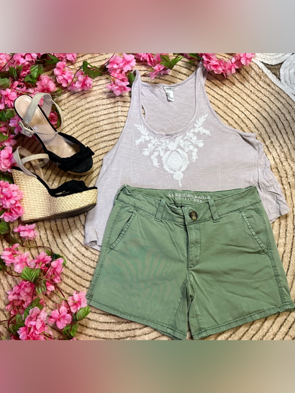 American Eagle - Green Shorts - Size 2
